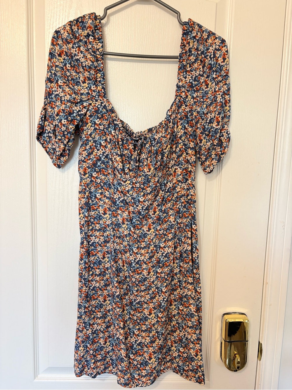 Floral Puff-Sleeve Square Neck Dress in Navy and Rust